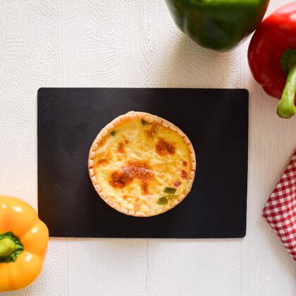 Livraison repas entreprise de la quiche poulet poivrons entrée